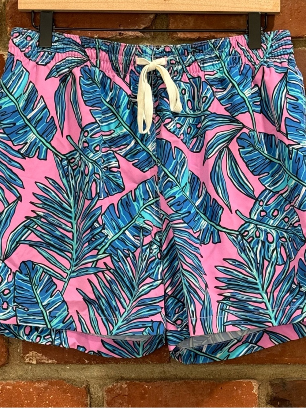 Chubbies Swim Trunks Mens Large Pink Tropical Palm Leaf Beach Summer Pool Party
